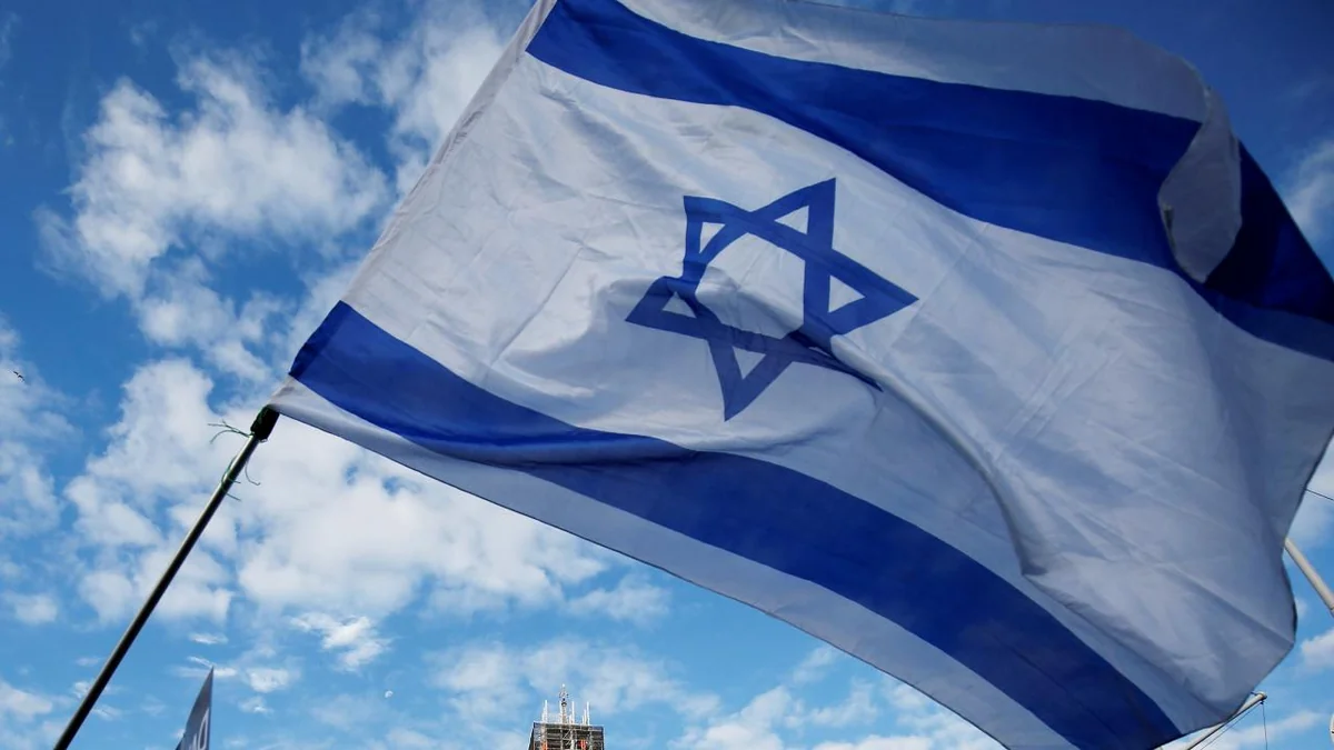 Israel is ready to consider withdrawing its troops from two "pilot zones" in Lebanon