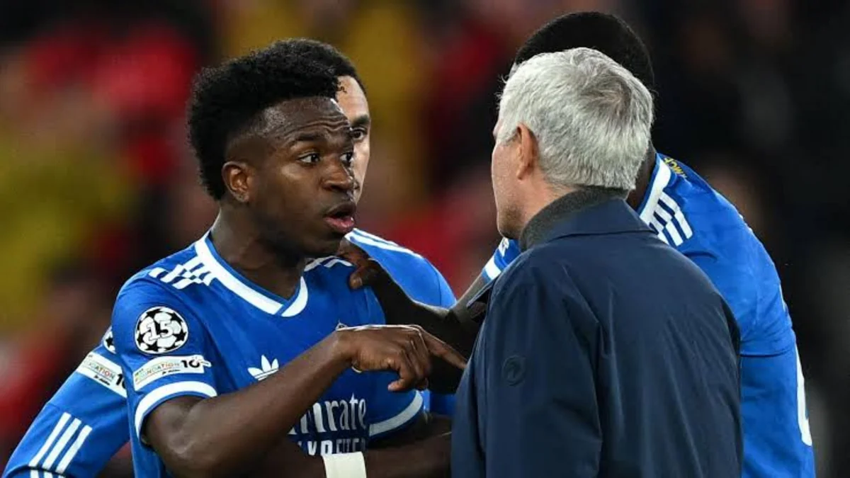 Mourinho wants to convince Vinicius to stay at "Real".