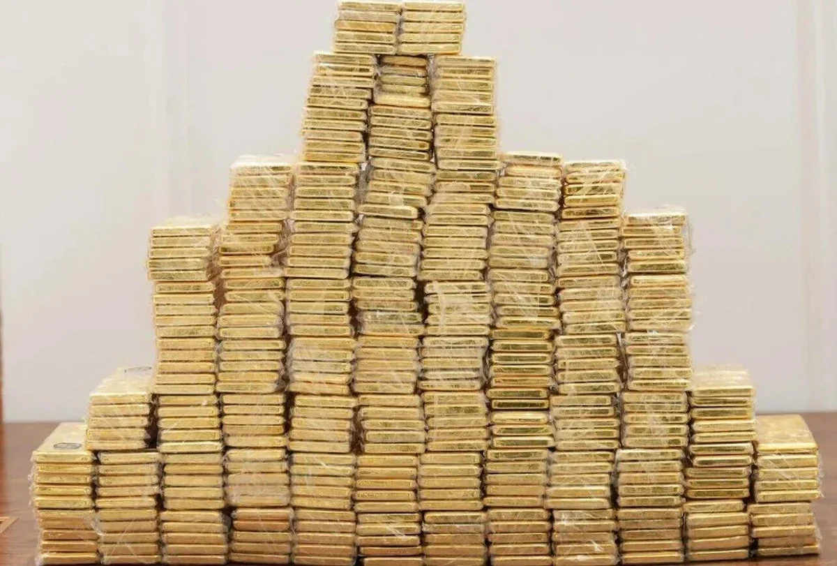 400 kg of gold and 175 million dollars were confiscated in Iraq