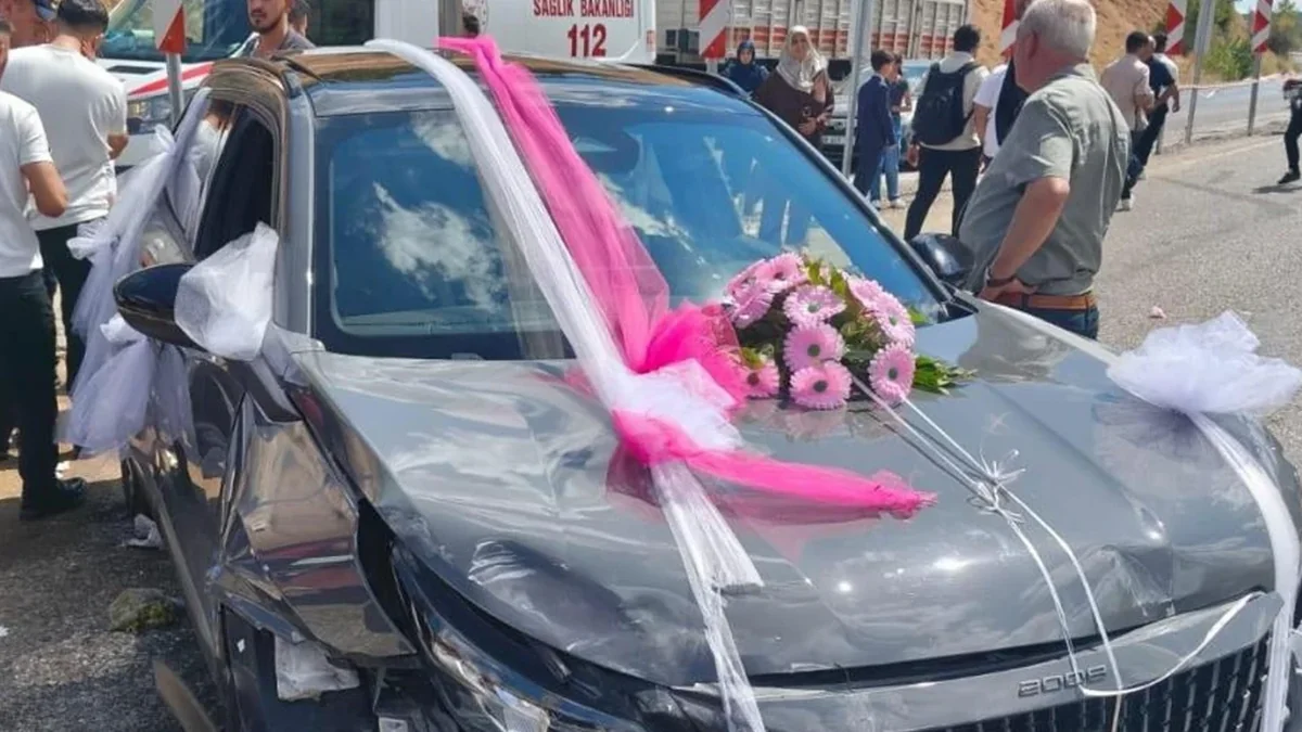 An accident occurred in a wedding caravan in Malatya