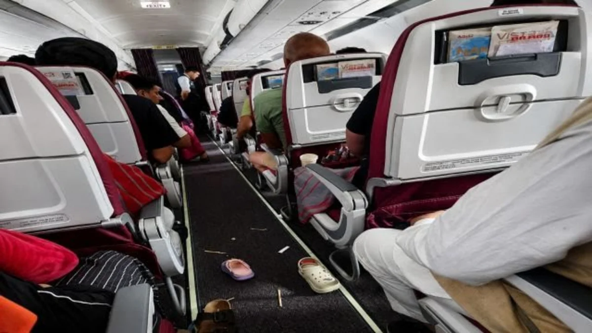 "Air India" plane fell into a vortex, 17 people were injured