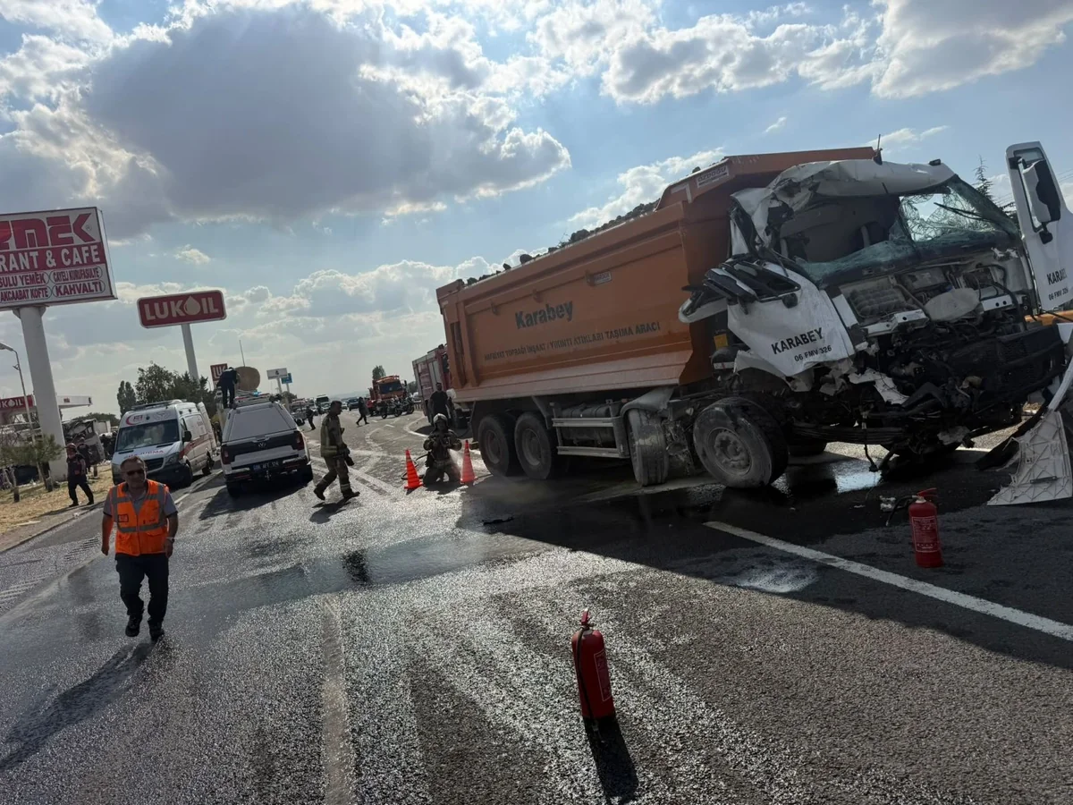 Ankarada qəza nəticəsində 2 nəfər ölüb, 25 nəfər xəsarət alıb – YENİLƏNİB