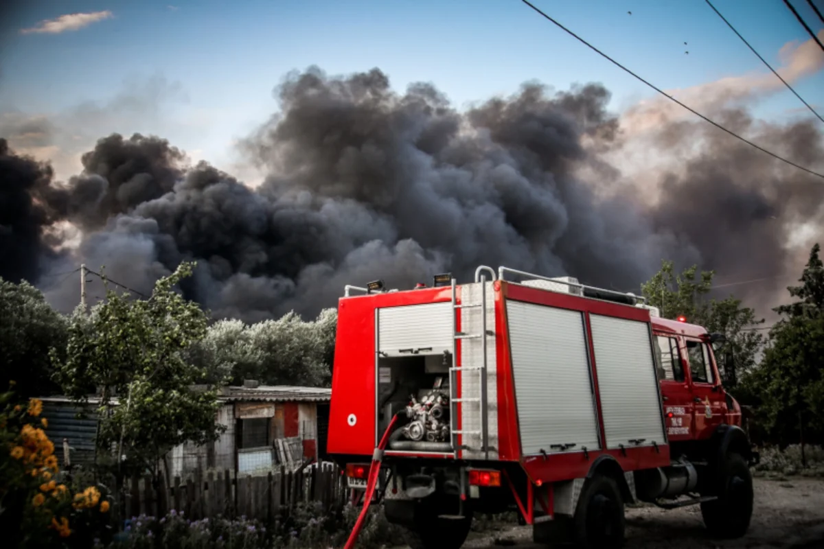 About 350 people were evacuated due to a fire on the Greek peninsula of Kassandra