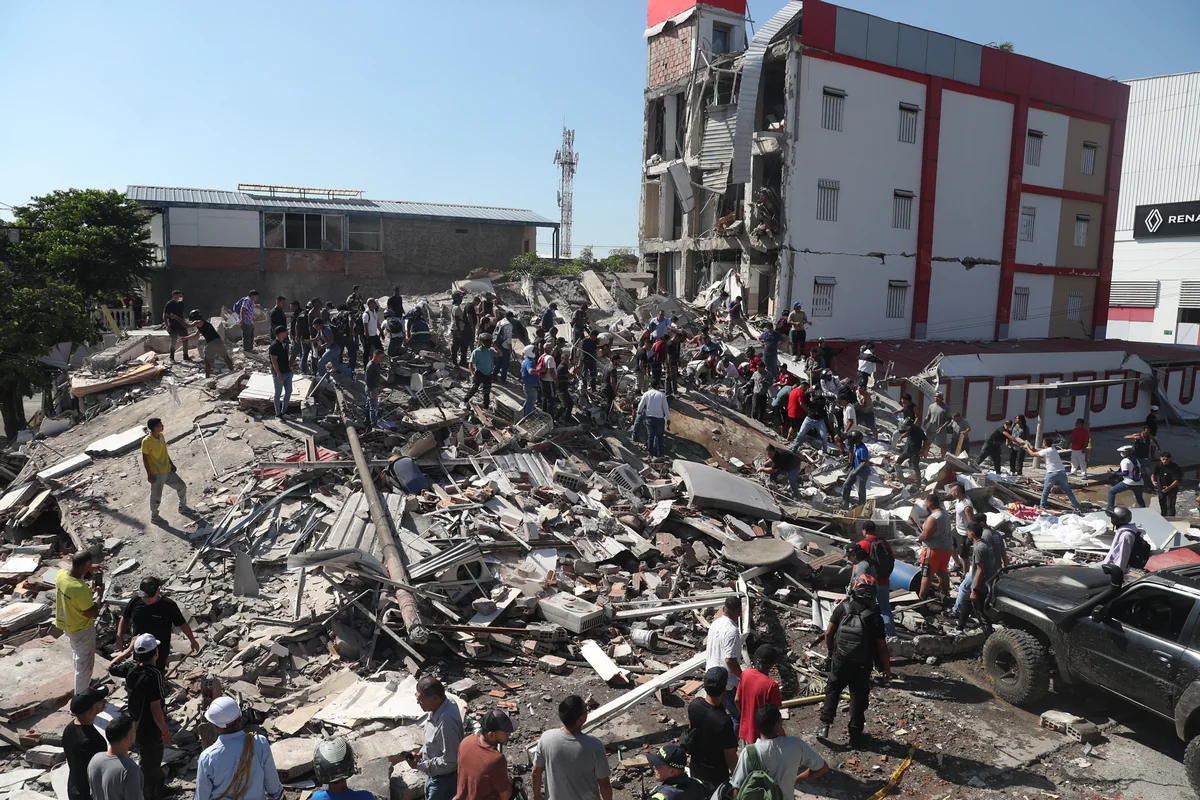 Kolumbiyada baş verən zəlzələ nəticəsində ölənlərin sayı 280-i keçib