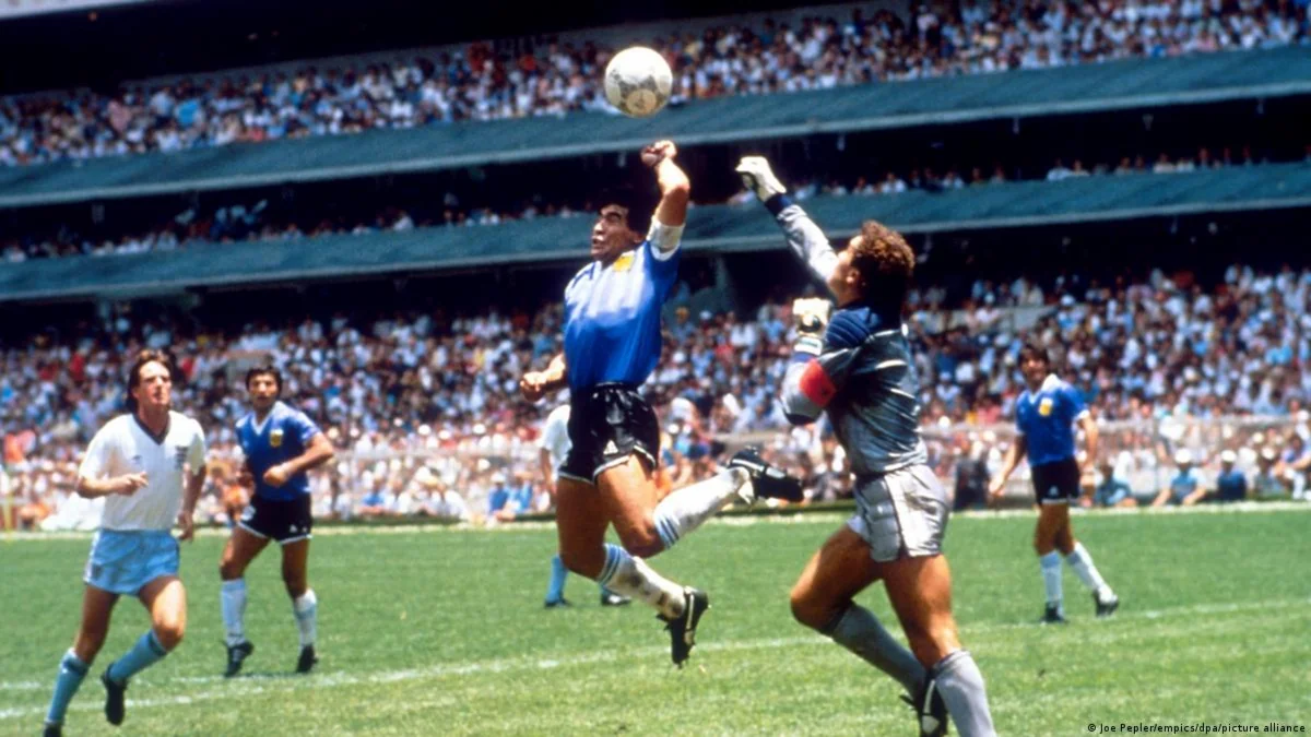 Maradona's ball scored by the England national team at the WC-1986 was sold for 3.3 million dollars