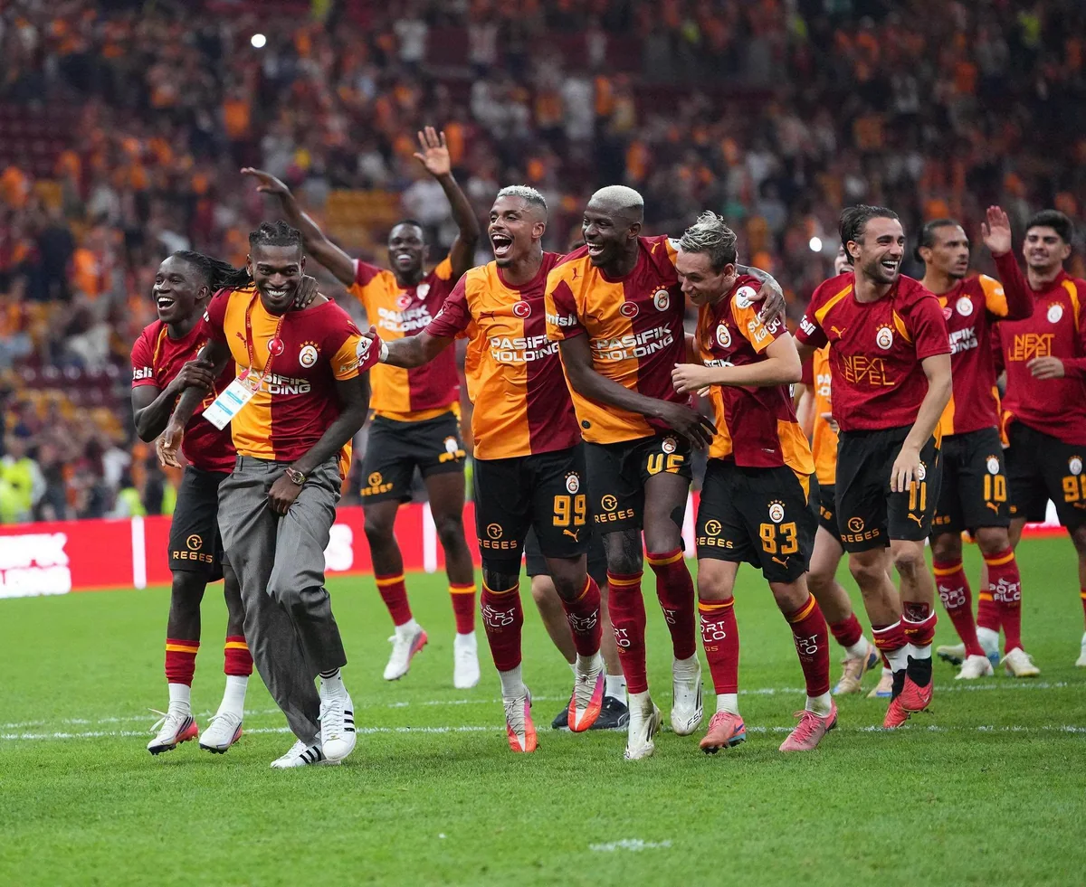 "Qalatasaray" Çempionlar Liqası üçün heyətini açıqlayıb