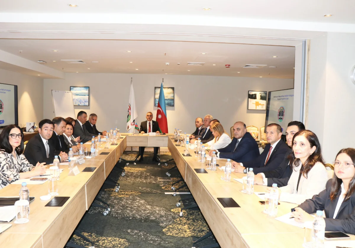 Anar Bağırov LEGIS Mentorluq Proqramının qalibi ilə görüşüb