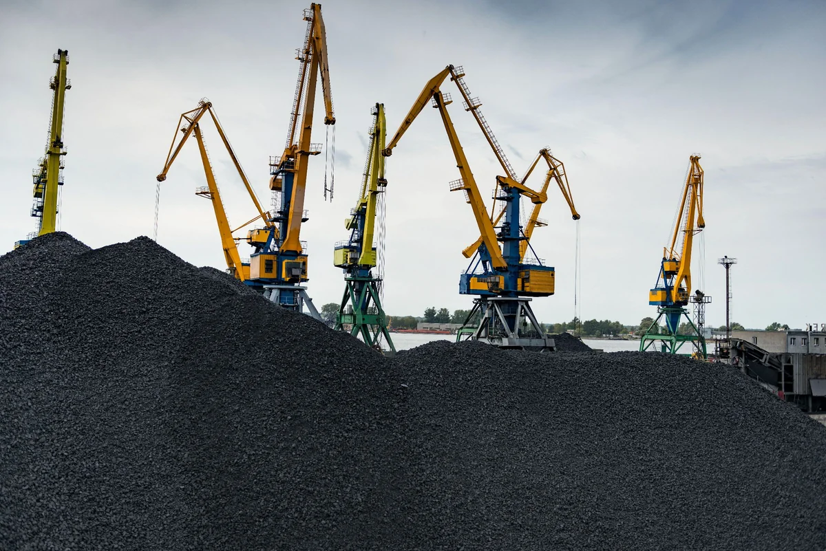 Azerbaijan increased its profit from the export of petroleum coke by almost 72%