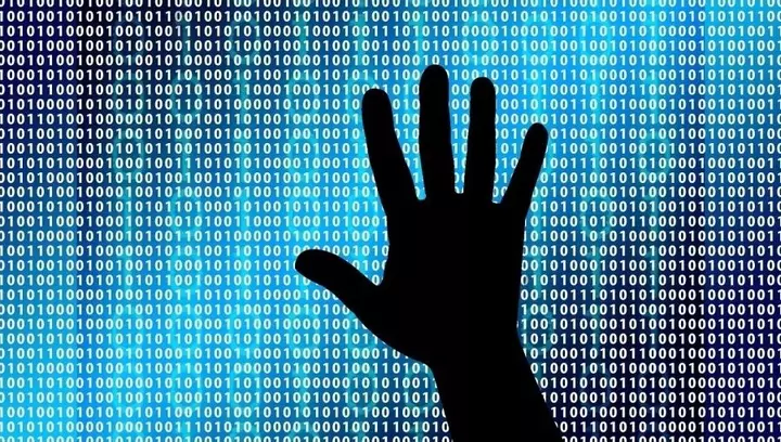 AI cyber attacks could drain current accounts says deVere CEO