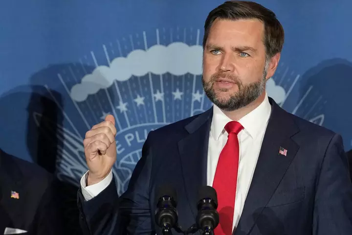 JD Vance 'Disgusted' by Republican Backlash to Vivek Ramaswamy's Attack Ad
