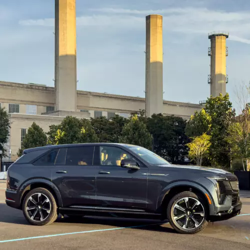 Cadillac Escalade IQ review: 4 tons of electric American luxury on wheels