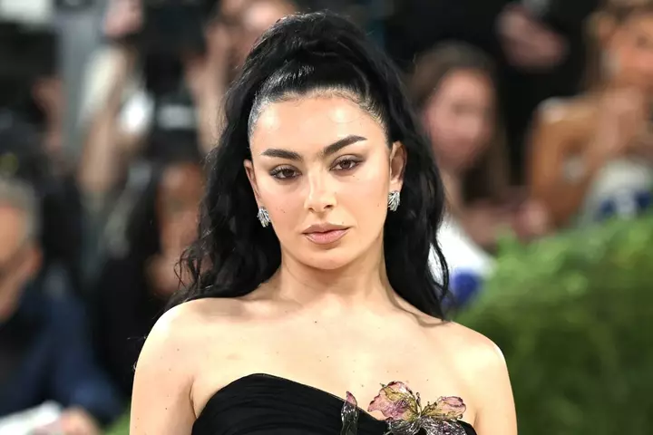Charli XCX to Cameo in Martin Scorsese’s New Horror Film With Leonardo DiCaprio, Jennifer Lawrence