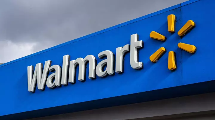 Walmart Sells a $39 Hand Truck That Can Carry a Refrigerator, and It Folds Flat for Easy Storage