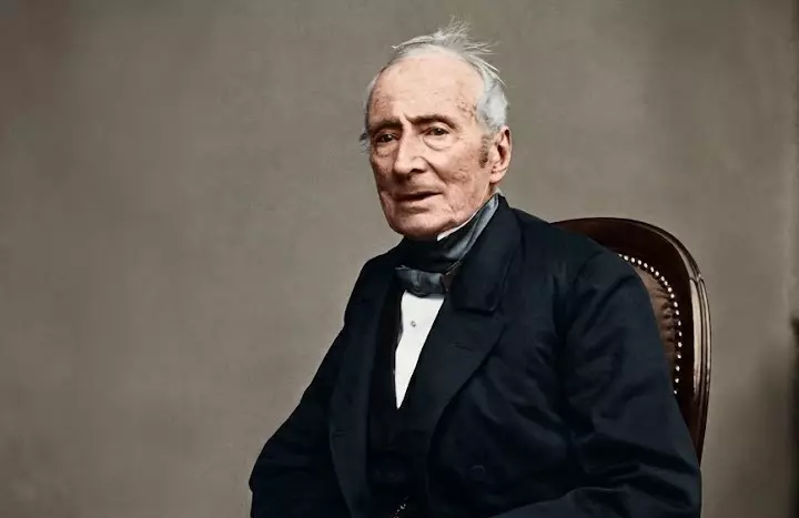 "Ortaq iztirablar birgə sevinclərdən qat-qat möhkəm körpüdür..." - Alfons de Lamartindən sitatlar