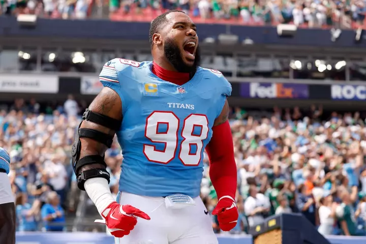 Titans Make Blockbuster Trade With Bears for All-Pro Defensive Star