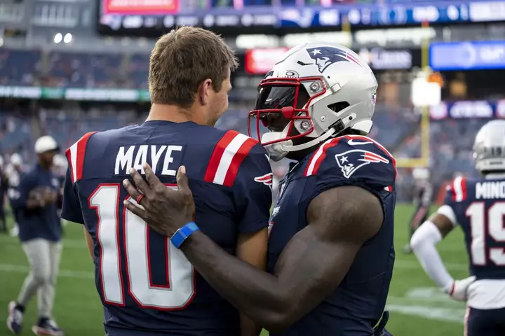 Patriots QB Drake Maye Gets Honest About AJ Brown's Drop-Filled Game