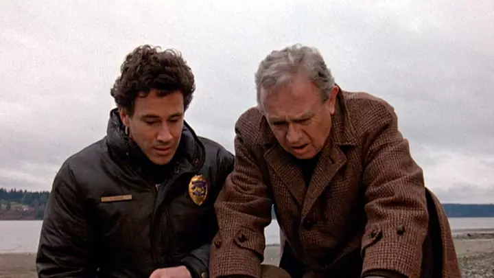 ABC Kept Moving David Lynch's 1990 Drama Around the Schedule, and the Ratings Collapsed