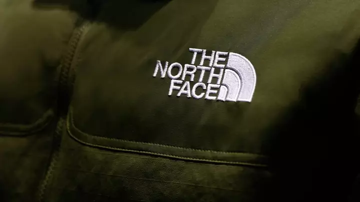 he North Face’s Thermal Quarter-Zip Is $60 at REI