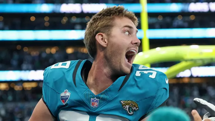 NFL London LIVE! Jaguars face rival Texans at Wembley