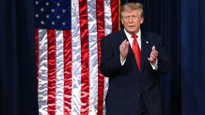 Battleground Republicans break with Trump on key issues in final midterm sprint