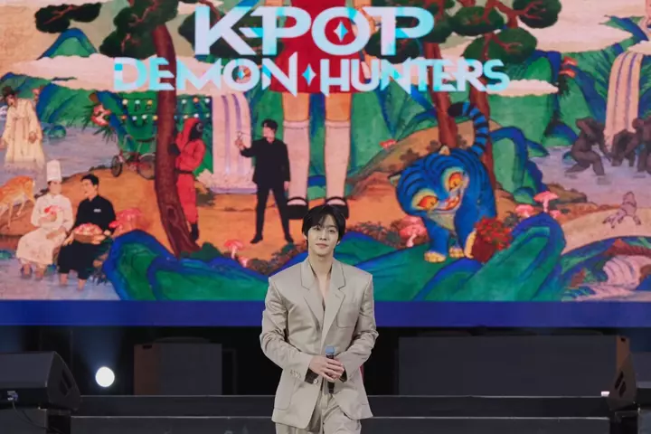 ‘KPop Demon Hunters,’ ‘Squid Game’ Stars Fete Netflix’s Korea Decade as Ted Sarandos Teases ‘Tantara,’ ‘All of Us Are Dead’ Season 2