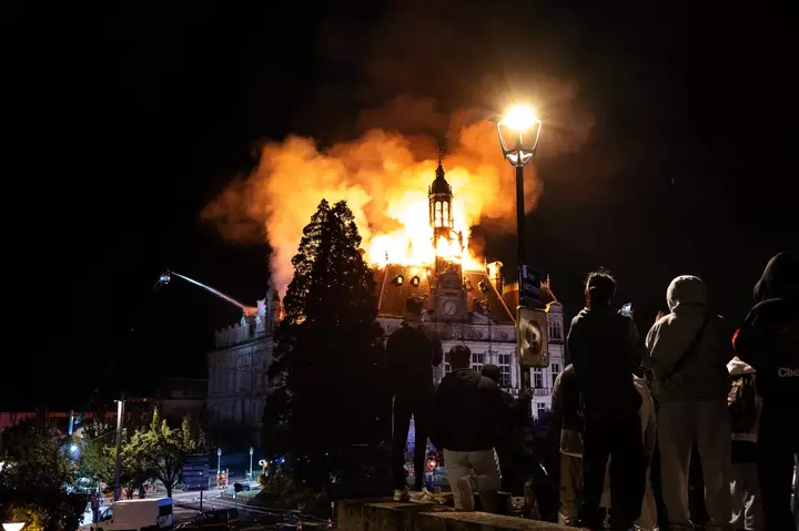 The French Habit of Self-Destruction