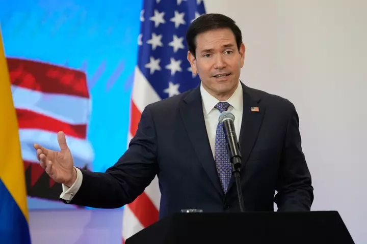 Marco Rubio Denies White House Ordered Ukraine Starlink Slowdown