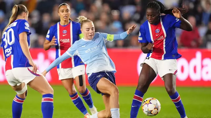 PSG hit back late on to deny Man City first WCL win