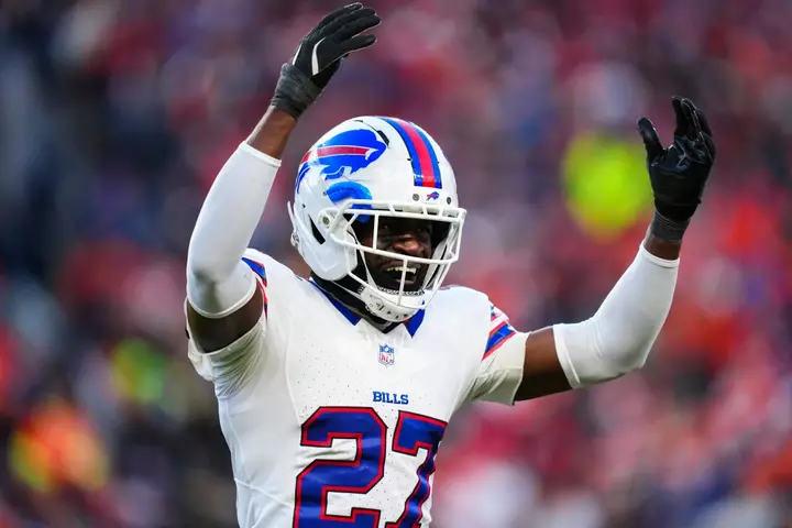 Bills Bring Back Former Star CB After CJ Gardner-Johnson Suspension