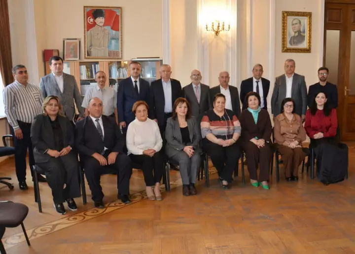 İnsan öz vicdanının qapısını nə vaxt döyür? – Rafiq Ələkbərin yeni kitabı