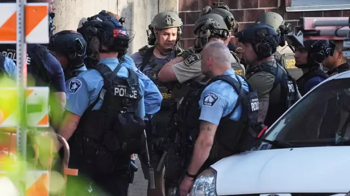 Two hospitalised after shooting at Oregon elementary school; gunman dead
