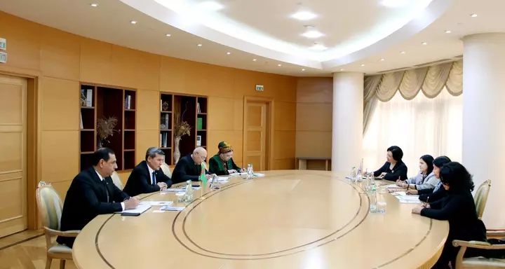 Turkmenistan, ADB discuss expanding cooperation