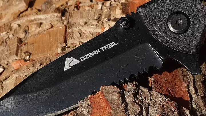 Walmart-ın Ozark Trail seriyası 7 vacib funksiyalı, $12 dəyərində çoxfunksiyalı bıçaq istehsal edir.