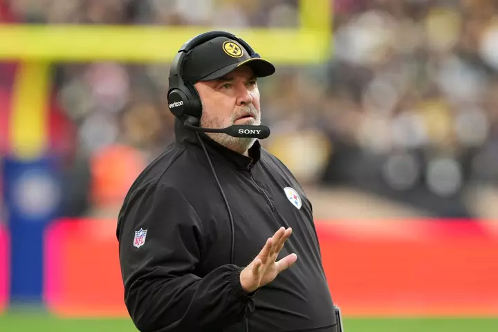 Hall of Fame QB Not Buying 5-2 Steelers as Super Bowl Contenders