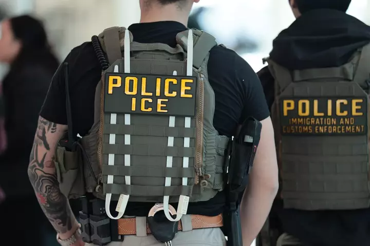 Probe Demanded After ICE Accused of Breaking Man's Arm in Filmed Arrest