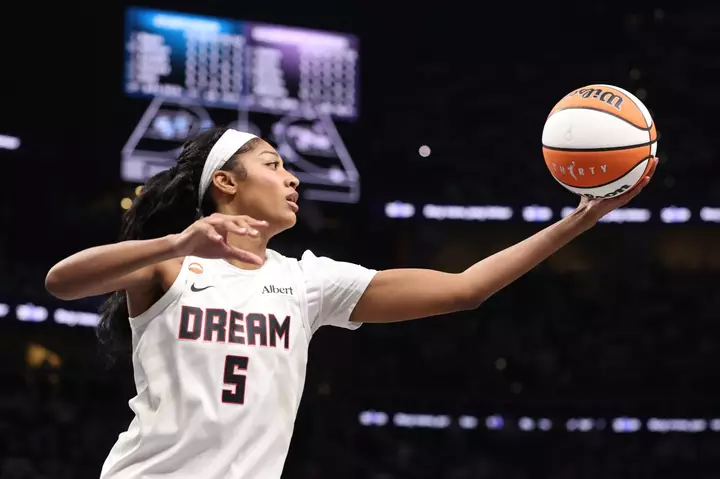 Fans Aren’t Happy This Player Made All-WNBA First Team Over Angel Reese