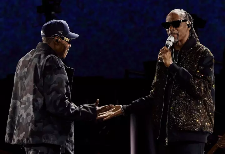 See Jay-Z Bring Out Snoop Dogg and Dr. Dre for Medley at Los Angeles Show