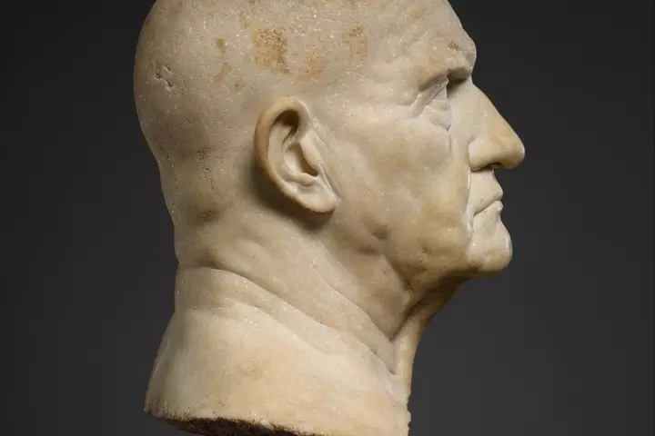 How to be a (Roman) man