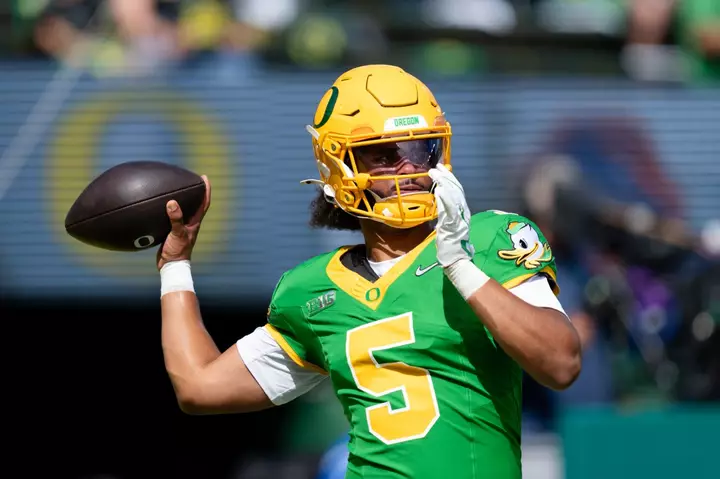 Oregon QB Dante Moore’s NFL Draft Stock Takes Shocking Turn Amid Injury