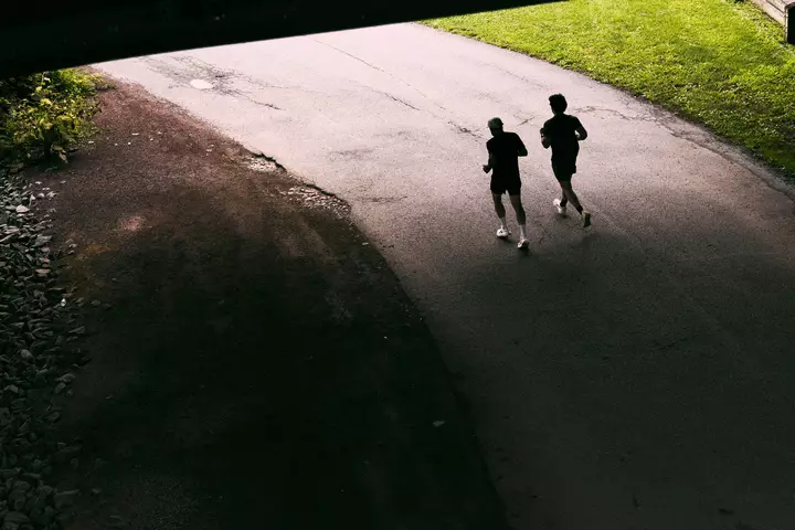 How Long Should Your Runs Be During Marathon Race Week?