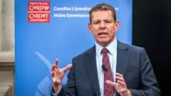 First minister promises to look at Welsh council powers