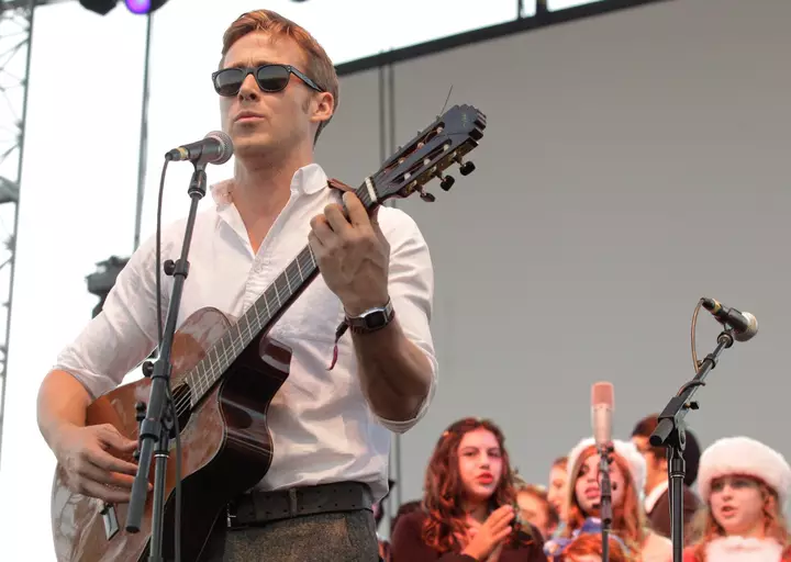 Ryan Gosling'in Dead Man's Bones qrupu 17 il sonra yeni musiqi ilə geri qayıdır