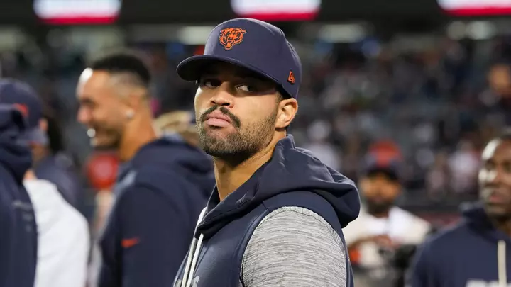 Caleb Williams responds to critics after hamstring injury: 'My character's been attacked'