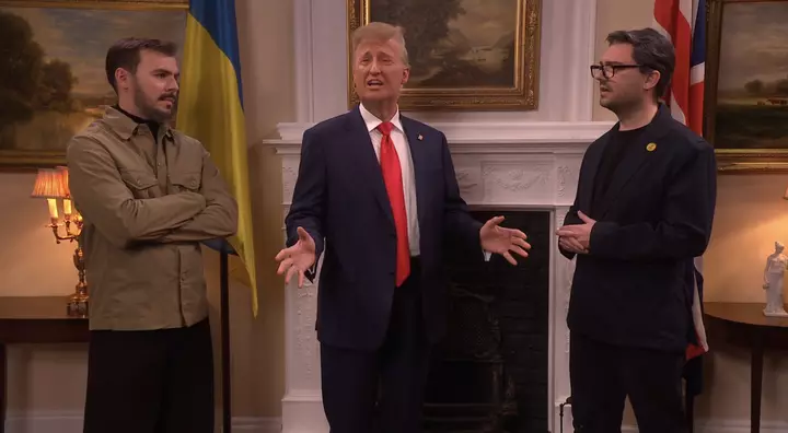 James Austin Johnson’s Trump Stops by ‘SNL U.K.’ for Meeting With Burnham and Zelenskyy: ‘You Don’t Have One Guy Who Can Play Trump?’