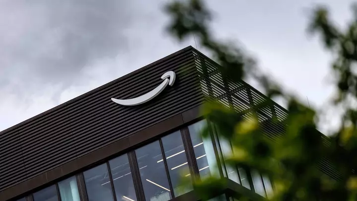 Amazon Has a Pocket Knife on Sale for $10