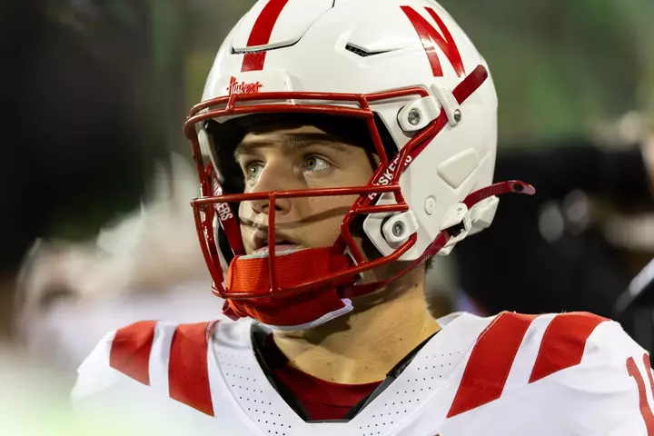 Nebraska QB-si ilə böyük müqavilə bağlayır