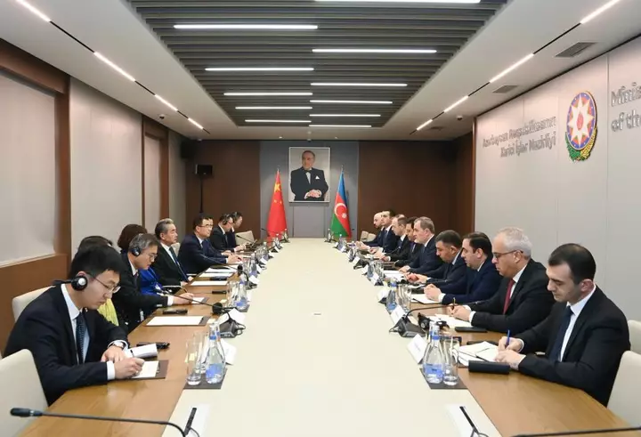 Azərbaycan, Çin strateji tərəfdaşlıq barədə müzakirə edir