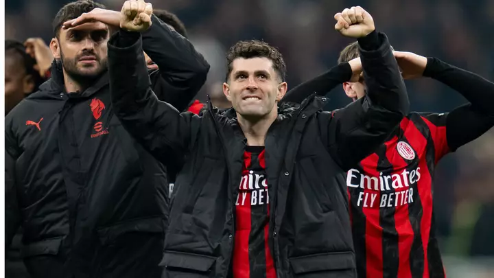 Serie A‑ni necə izləmək: AC Milan Derby della Madonnina’da Inter ilə qarşılaşır; Juventus bazar günü Napoli‑ni ev sahibliyi edir