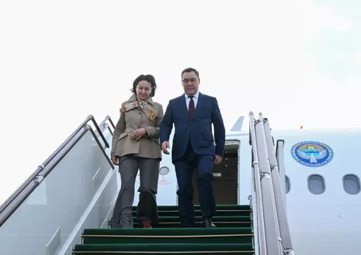 Sadır Japarov Azərbaycana gəldi