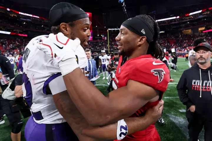New Video Shows Derrick Henry's Postgame Message to Bijan Robinson